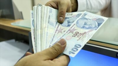 Döviz dönüşümlü Kur Korumalı Mevduat'ta (KKM) tarih uzatıldı.