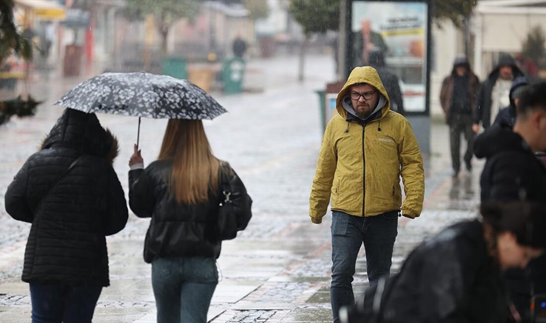 EDİRNE (AA) – Hava sıcaklığının 9 derece &ouml;l&ccedil;&uuml;ld&uuml;ğ&uuml; kentte zaman