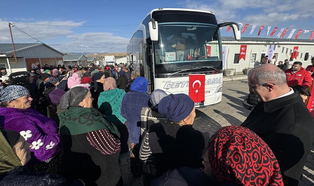 Vali Ömer Toraman, "İlk etapta 218 ailemizin iskanını sağlıyoruz. Daha