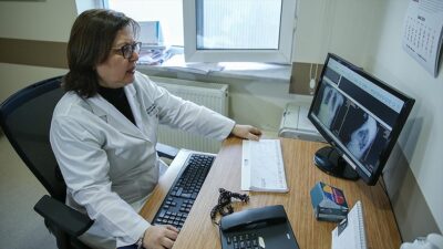 Doğrudan elektronik sigara kullanımına bağlı akciğerde hasara yol açan solunum