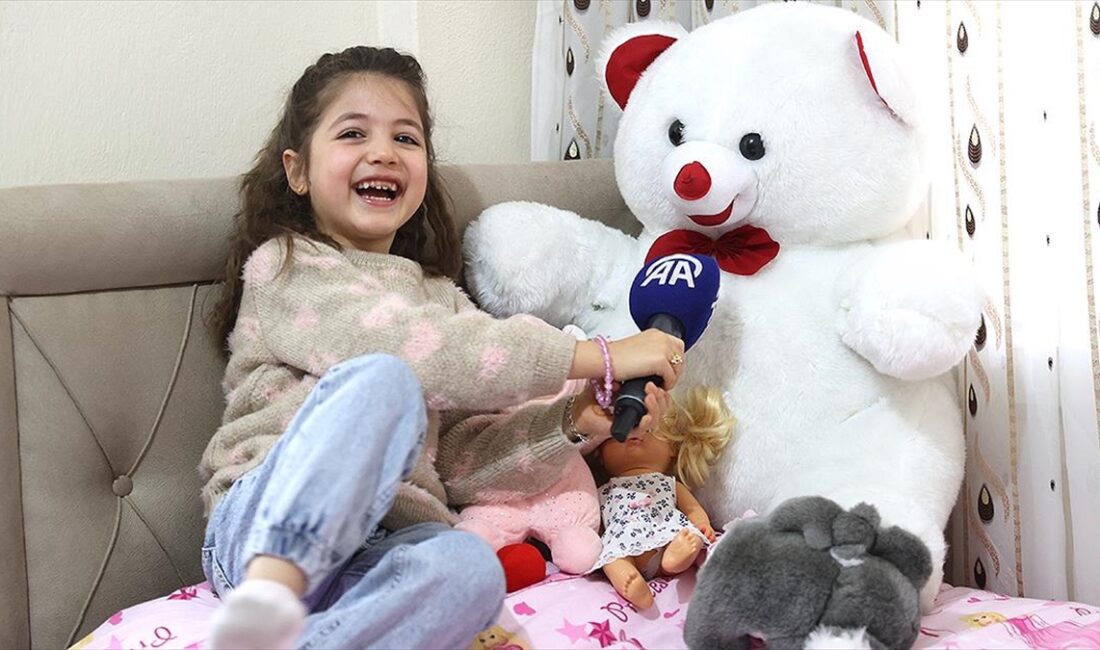 Enkazdan çıkarıldığında su içmek isteyip istemediği sorusuna verdiği "Yok, daha