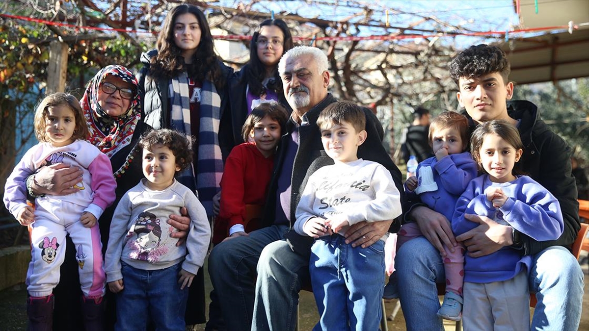Kahramanmaraş'ta yaşayan Celal ve Yasemin Taşhan çifti ile 18 yaşındaki