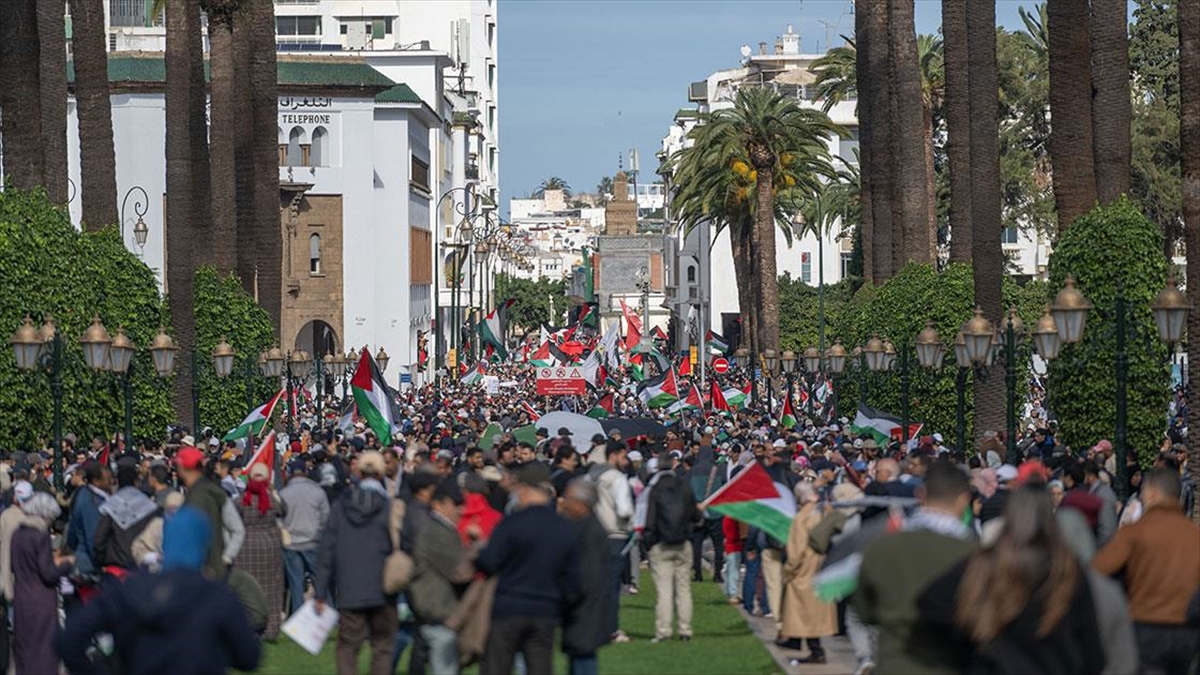 Fas'ın 50 kentinde, İsrail'in Gazze'deki saldırıları protesto edildi.