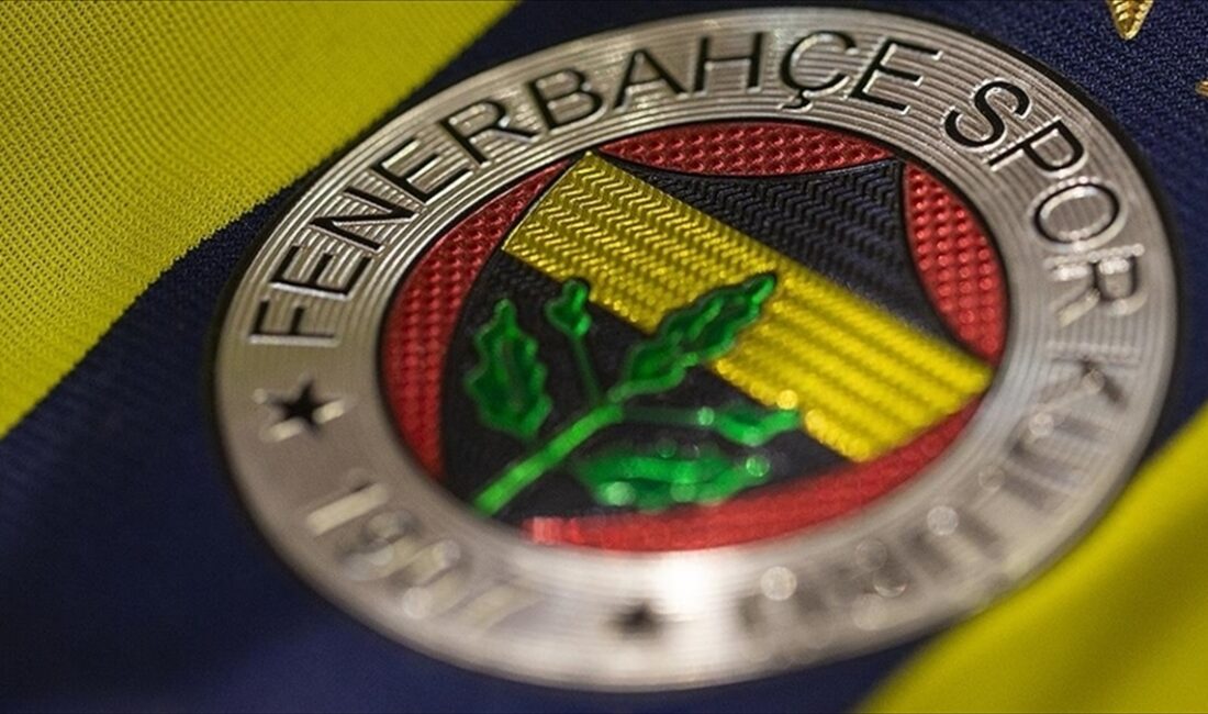 Fenerbahçe Kulübü, futbolda ikinci transfer ve tescil döneminde 4 isimle