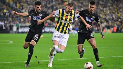 Trendyol Süper Lig'in 25. haftasındaki Fenerbahçe-Corendon Alanyaspor müsabakası 2-2 berabere