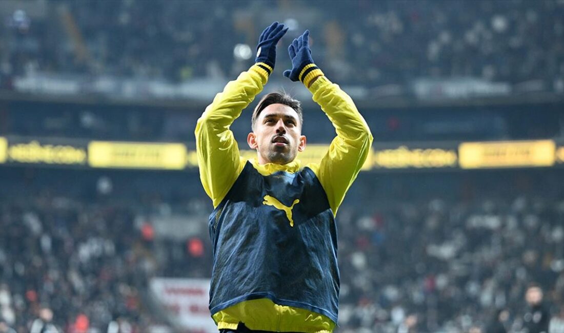 Fenerbahçe Kulübü, milli futbolcusu İrfan Can Kahveci'nin arka alt adalesinde