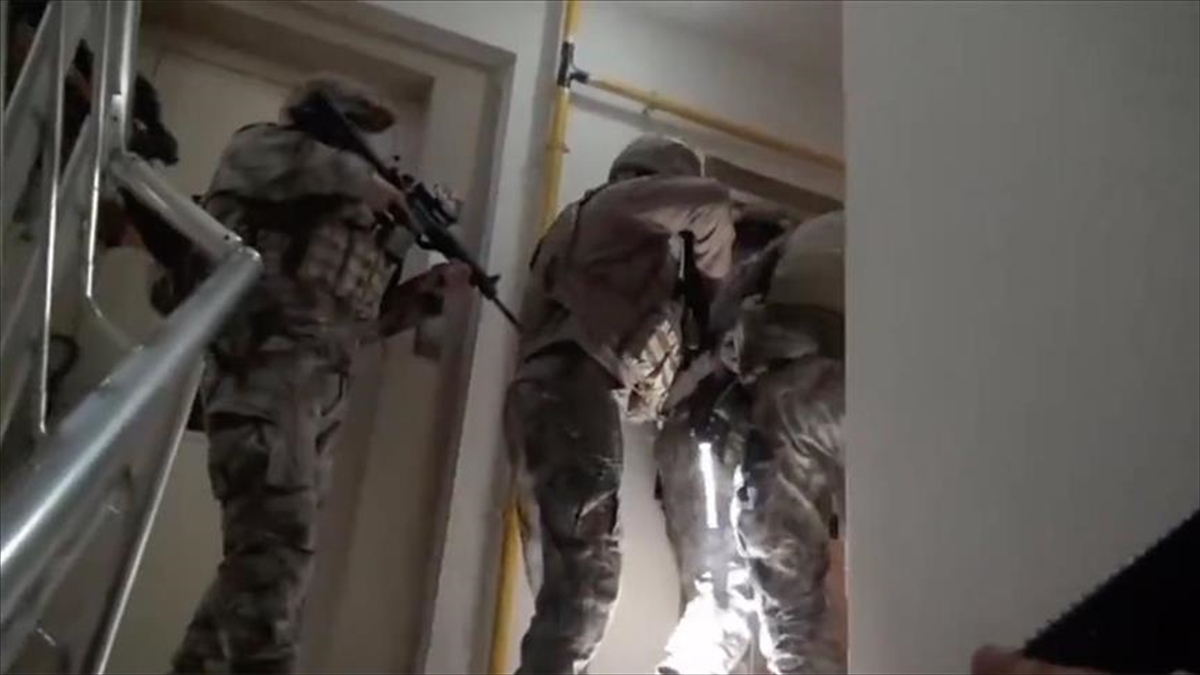 ANKARA (AA) – Yerlikaya, sosyal medya hesabından yaptığı paylaşımda, “FETÖ’cülere