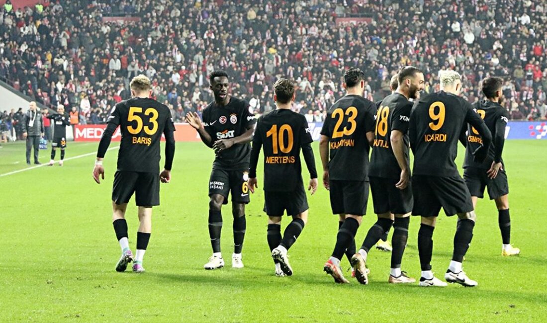 Trendyol Süper Lig'in 24. haftasında Galatasaray, deplasmanda Yılport Samsunspor'u 2-0