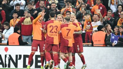 İSTANBUL (AA) – 25. dakikada Galatasaray &ouml;ne ge&ccedil;ti. Muslera’nın uzun