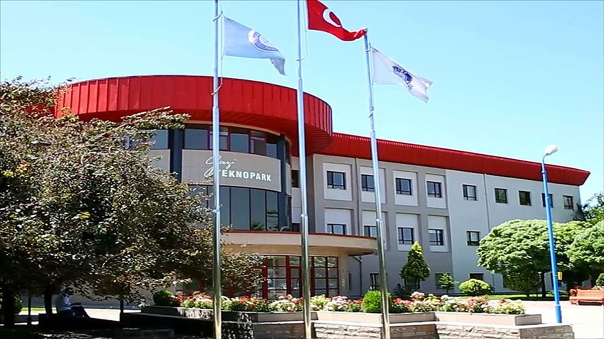 Gazi Teknopark Teknoloji Geliştirme Bölgesi Genel Müdürü Elif Başak Teksin,