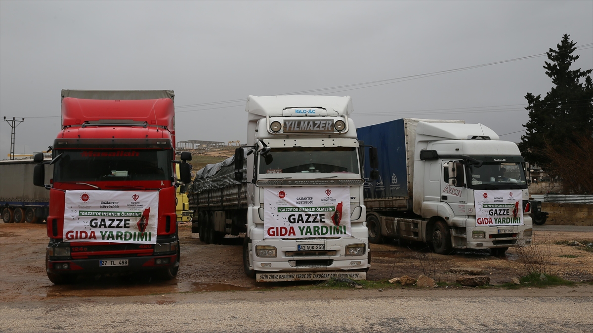 GAZIANTEP (AA) – İçinde gıda ürünlerinin bulunduğu 5 bin koli