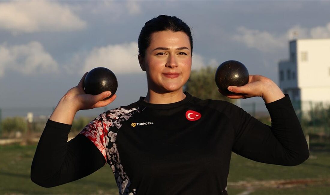 Gülle atmada 19 Türki​​​​​​​ye şampiyonluğu bulunan Büşra Hatun Ekinci, uluslararası