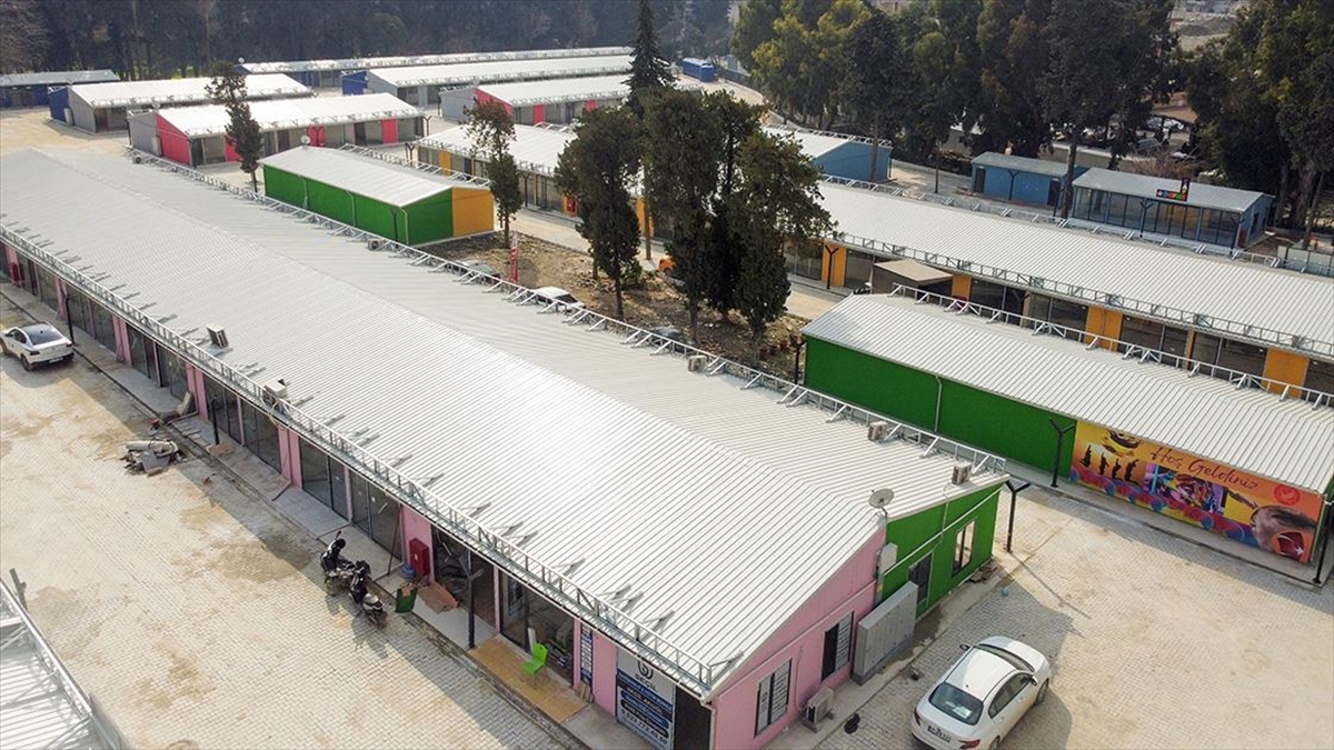 Hatay'da 6 Şubat 2023'teki depremlerde iş yerleri yıkılan ya da