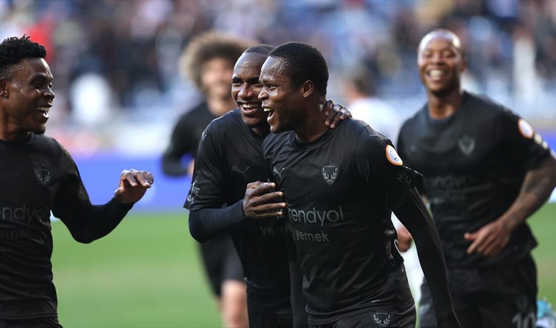 Trendyol Süper Lig'in 24. haftasında Atakaş Hatayspor, Mersin'de konuk ettiği