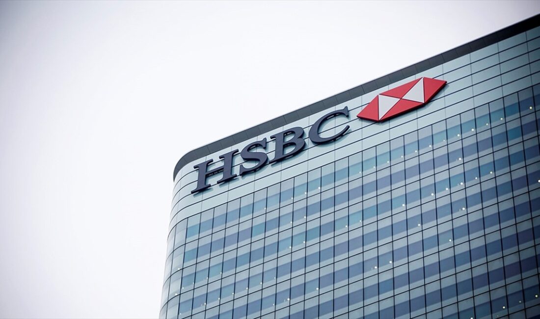 İngiltere'nin en büyük bankalarından HSBC'nin geçen yılki vergi öncesi karı,