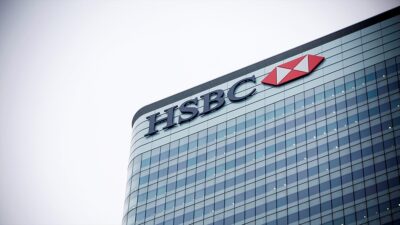 İngiltere'nin en büyük bankalarından HSBC'nin geçen yılki vergi öncesi karı,