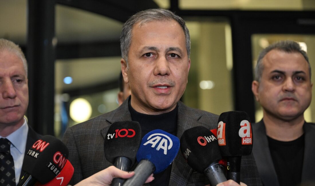 İçişleri Bakanı Ali Yerlikaya, "57 ayrı adrese düzenlenen operasyonlarda 17