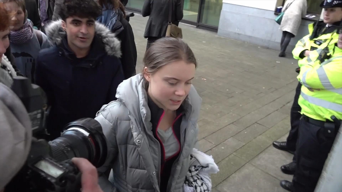 İsveçli iklim aktivisti Greta Thunberg ve beraberindeki 4 eylemci hakkında,