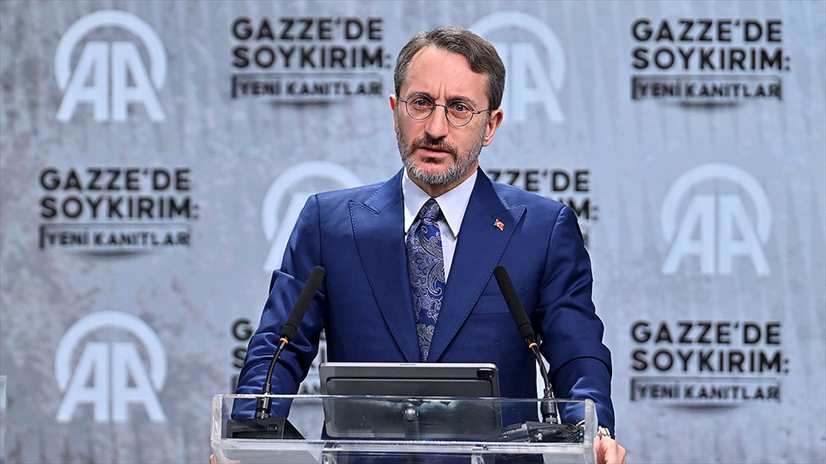 İletişim Başkanı Altun, "Nasıl ki İsrail'in normalleştirmeye çalıştığı vahşiliklerine, barbarlıklarına