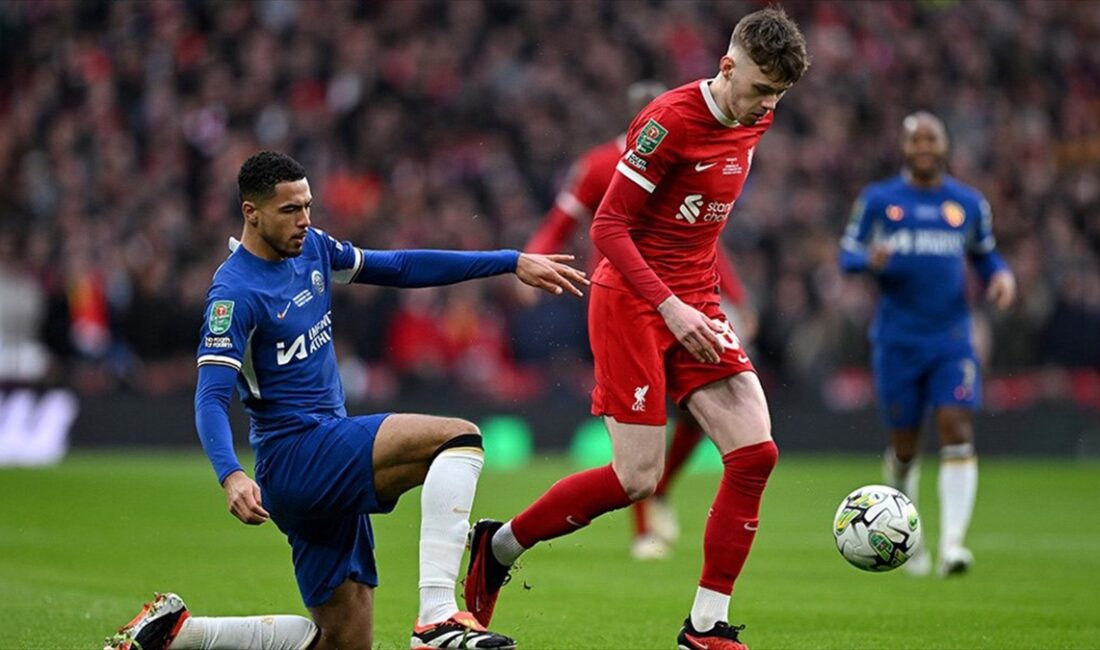 İngiltere Lig Kupası finalinde Chelsea'yi uzatmaların ardından 1-0 mağlup eden
