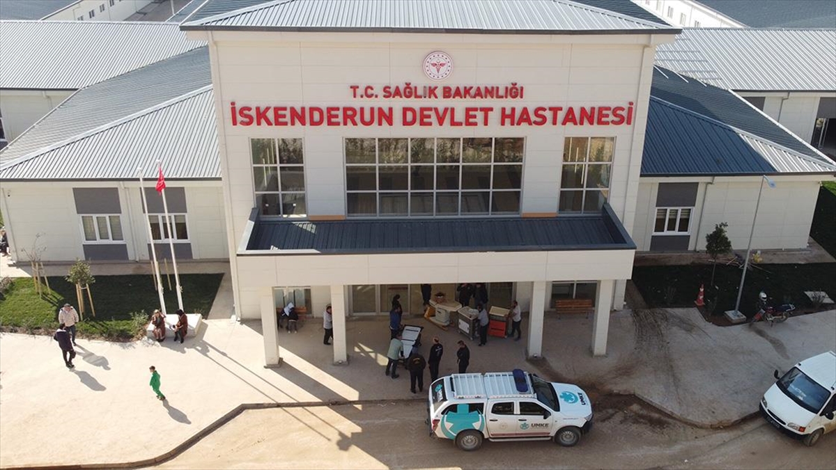 Hatay'ın İskenderun ilçesinde 6 Şubat depremlerinin ardından temeli atılan ve