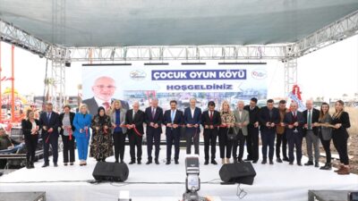 İSTANBUL (AA) – İskenderun Belediyesi, çocukların eğlenirken hayal güçlerini geliştirebileceği
