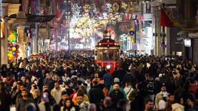 Türkiye’nin en kalabalık ili İstanbul, 2023'te nüfusu 15 milyon 655