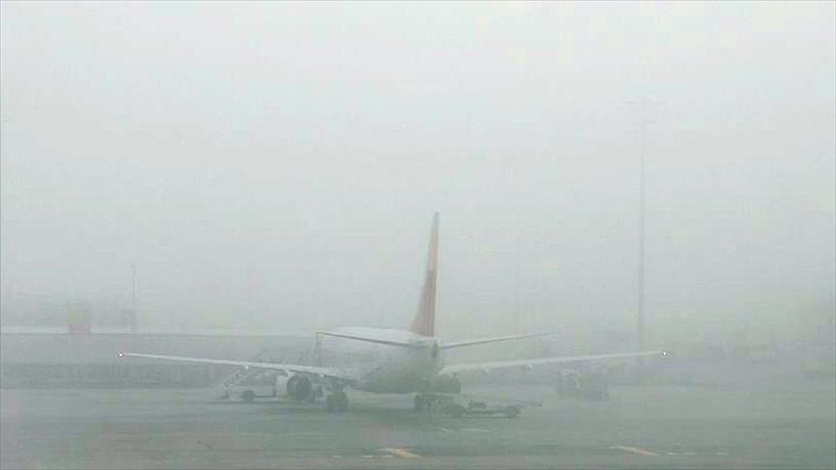 İSTANBUL (AA) – Kentte sabahın erken saatlerinden itibaren etkili olan