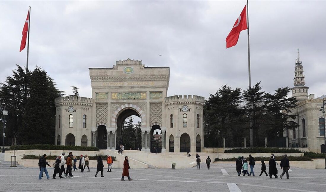 Türkiye'nin en köklü eğitim kurumlarından İstanbul Üniversitesi (İÜ), tarihiyle simge