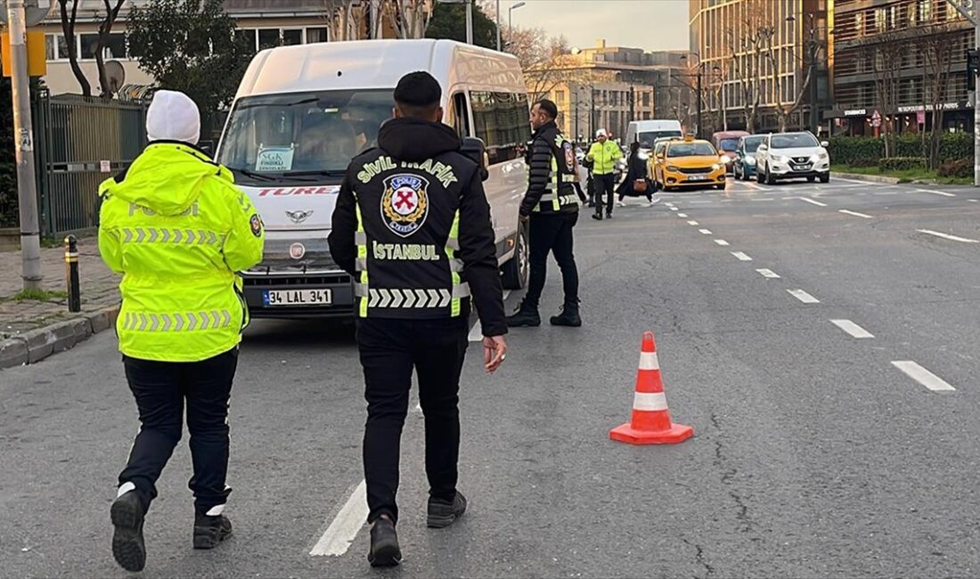 İSTANBUL (AA) – İl Emniyet Müdürlüğü ekiplerince, özellikle okul servislerinin