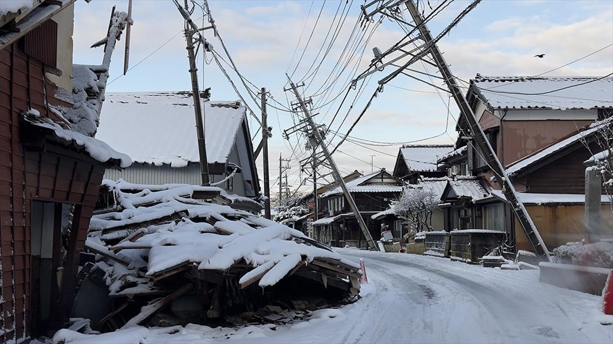 Japonya'nın batısındaki İşikava eyaleti ve bu bölgedeki Noto Yarımadası kıyısında
