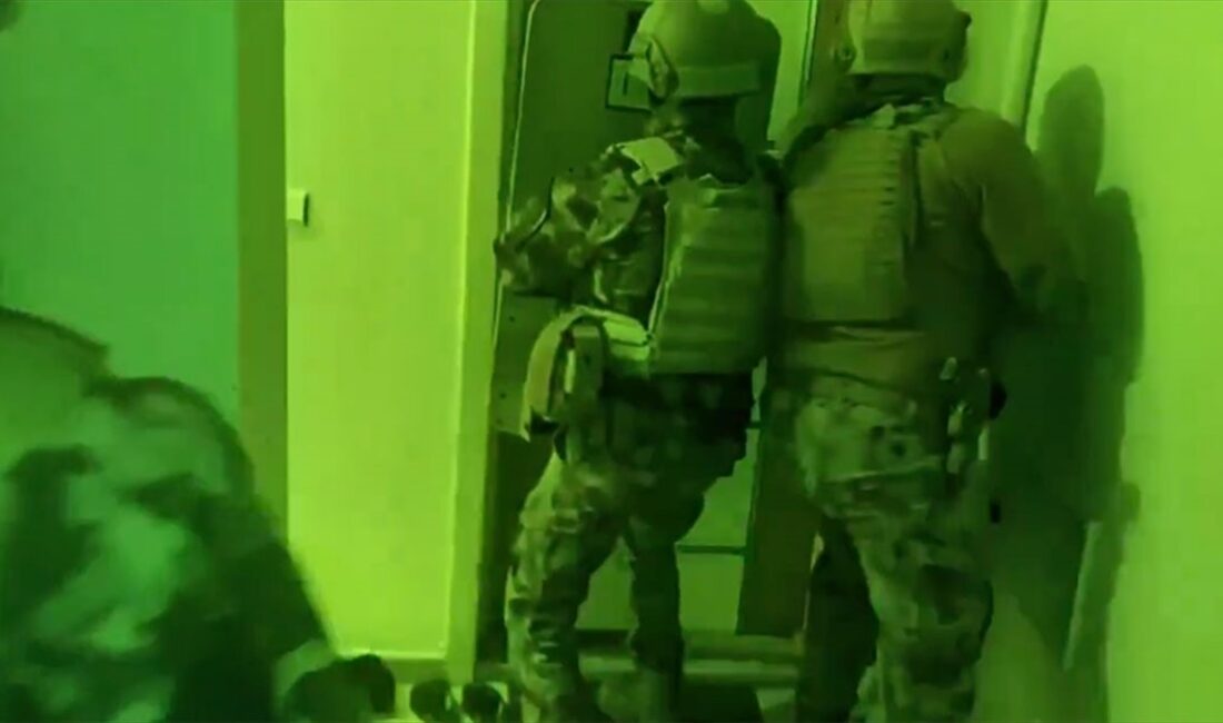 “Kafes-39” operasyonlarında 117 şüpheli yakalandı İçişleri Bakanı Ali Yerlikaya, 7 ilde eş zamanlı düzenlenen "Kafes-39"
