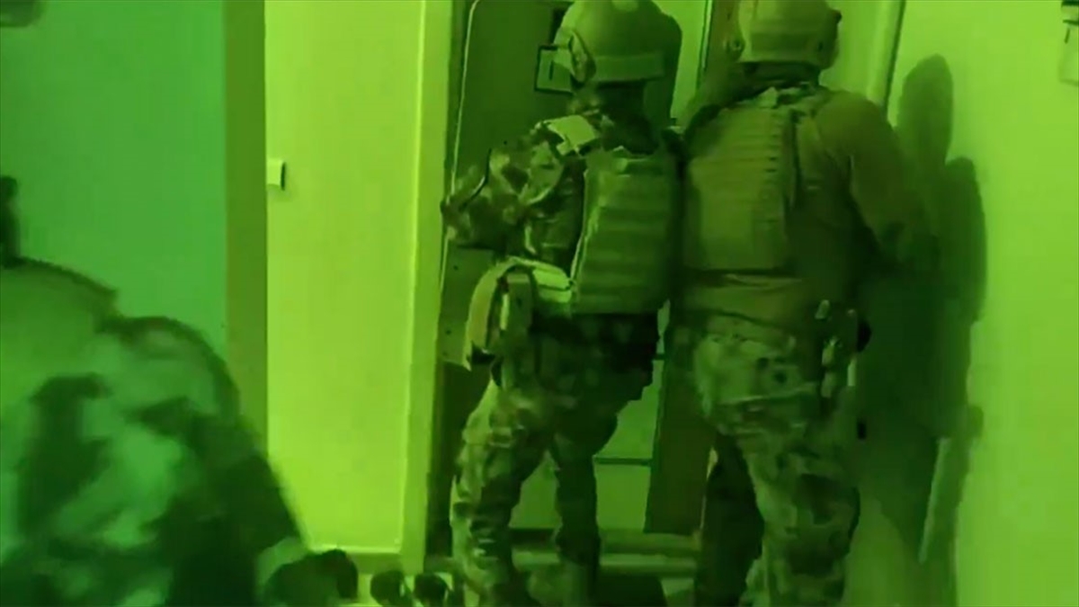 İçişleri Bakanı Ali Yerlikaya, 7 ilde eş zamanlı düzenlenen "Kafes-39"