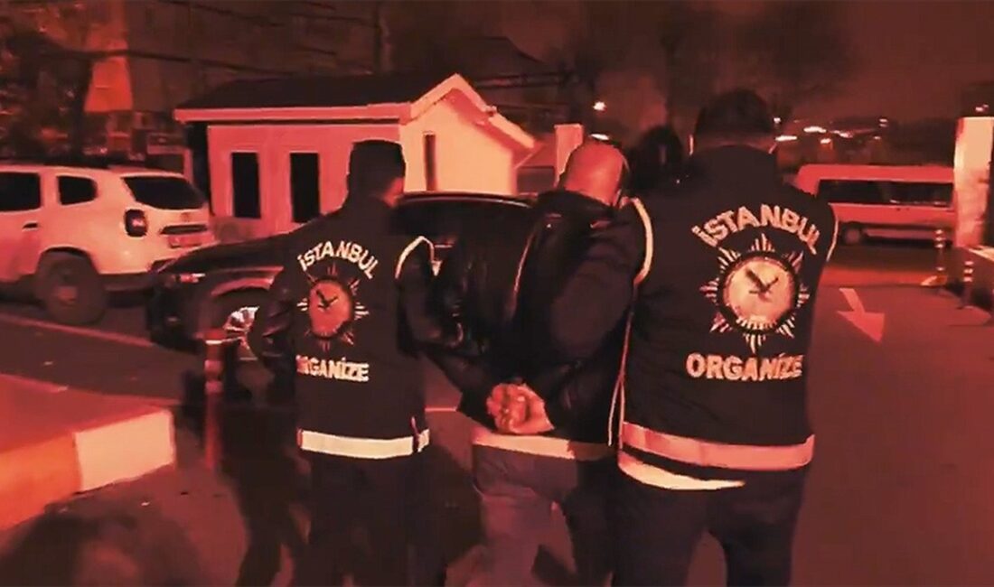 İçişleri Bakanı Ali Yerlikaya, İstanbul'da eş zamanlı düzenlenen "Kafes-40" operasyonlarında