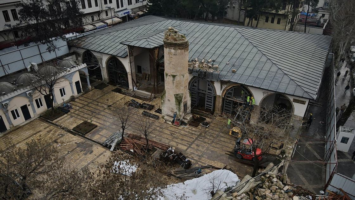 6 Şubat depremlerinin merkez üssü Kahramanmaraş'ta ağır hasar alan kentin