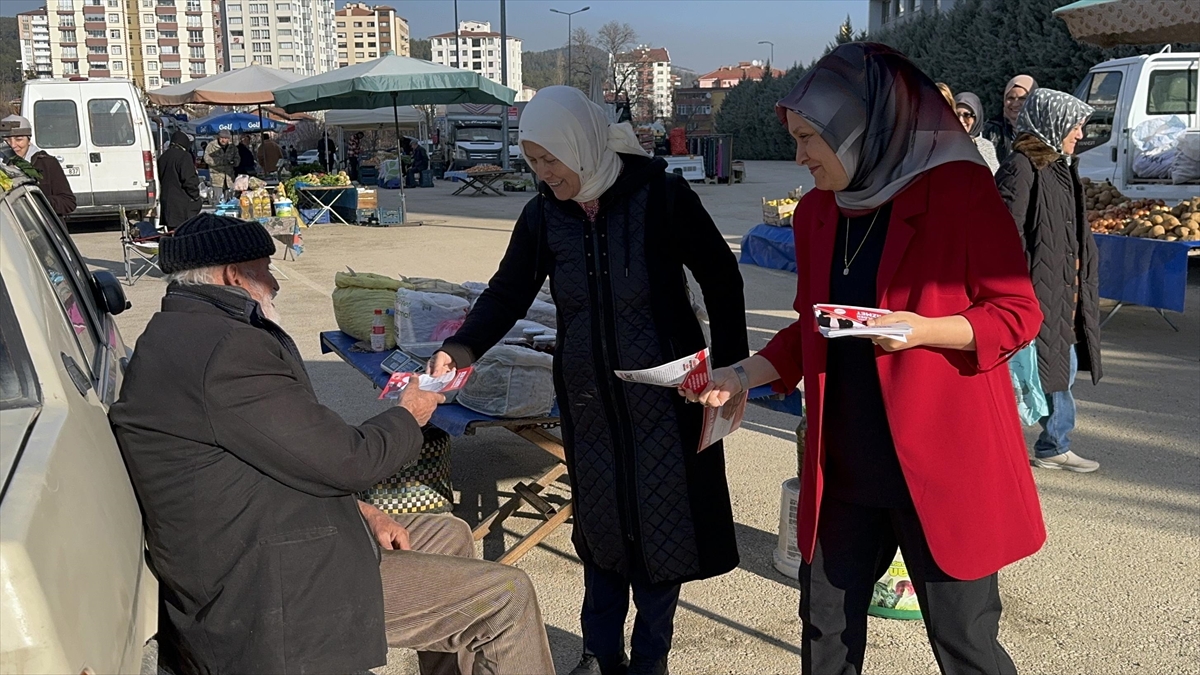 Kastamonu'nun Saraçlar Mahallesi'nde yaşayan 63 yaşındaki Kadriye Mıcık ile 39
