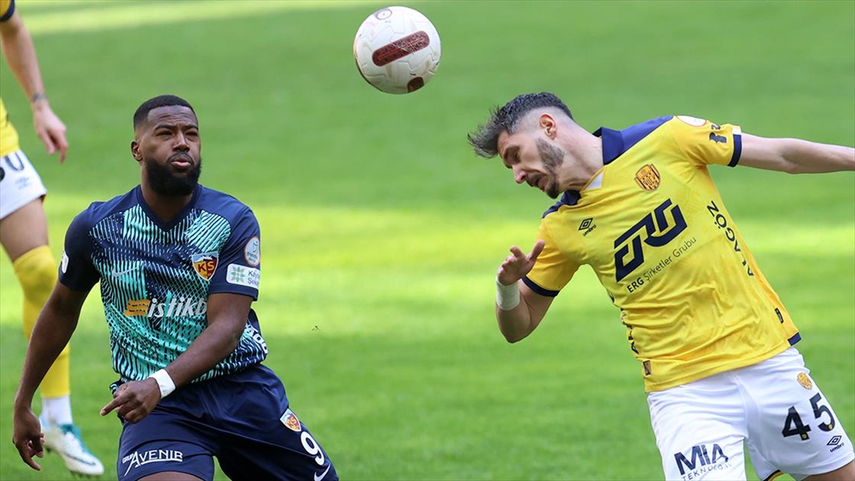 Trendyol Süper Lig'in 27. haftasında Mondihome Kayserispor, konuk ettiği MKE