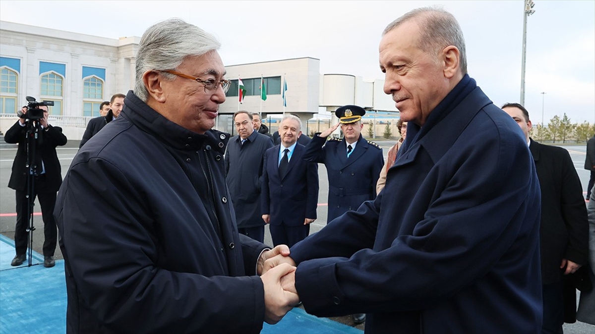 Kazakistan Cumhurbaşkanı Kasım Cömert Tokayev, Cumhurbaşkanı Recep Tayyip Erdoğan'la telefonda