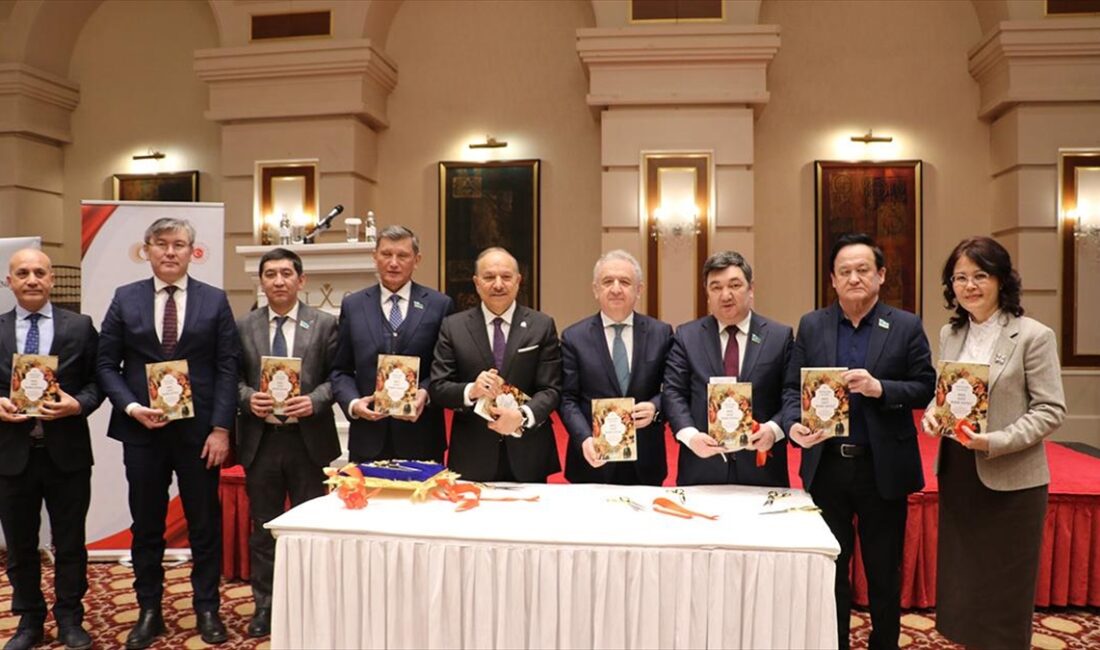 Kazakistan'ın başkenti Astana'da, Milli İstihbarat Teşkilatı Başkanı (MİT) Prof. Dr.
