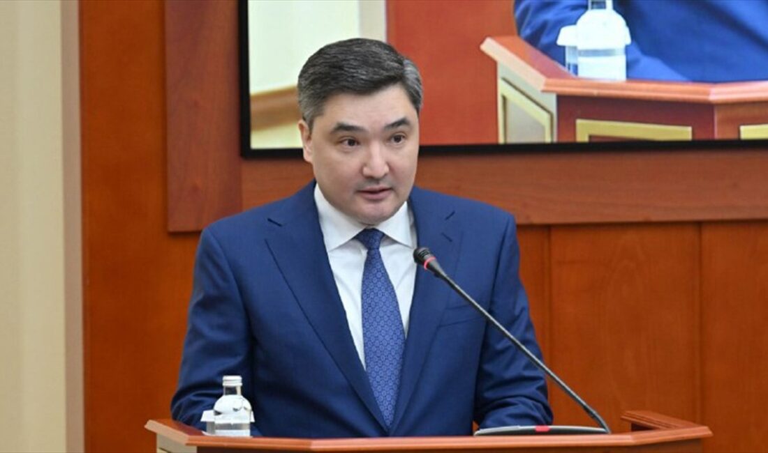Kazakistan'da başbakanlık görevine 44 yaşındaki Oljas Bektenov getirildi.