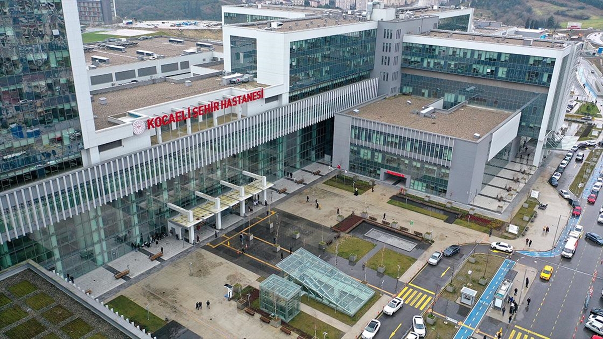 Kocaeli'de 368 bin 668 metrekare alanda inşa edilen 1218 yatak