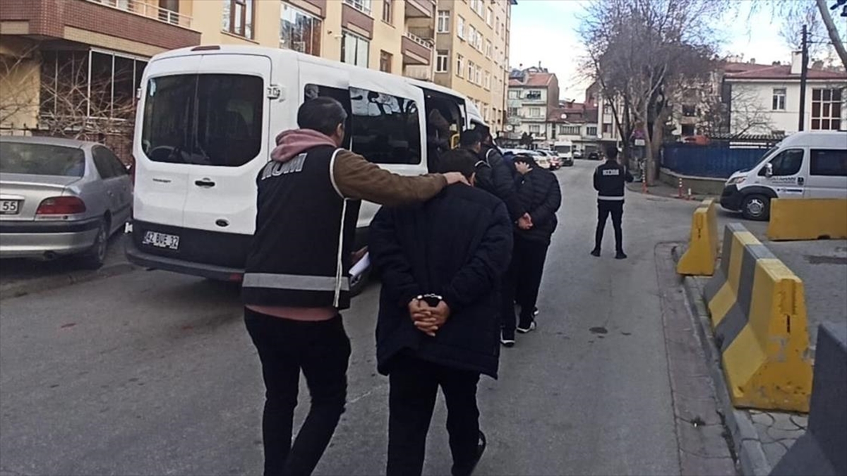 Konya'da suç örgütüne yönelik Kafes-37 operasyonunda gözaltına alınan 9 zanlıdan