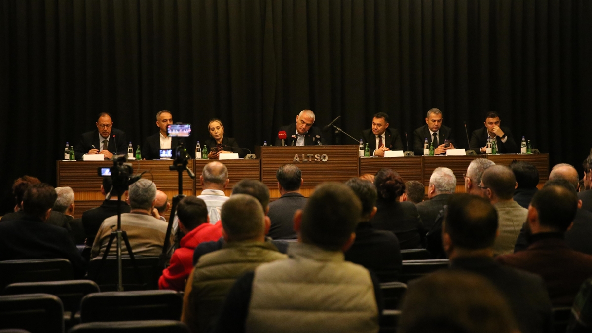 Kültür ve Turizm Bakanı Mehmet Nuri Ersoy, 2028'de turist sayısında