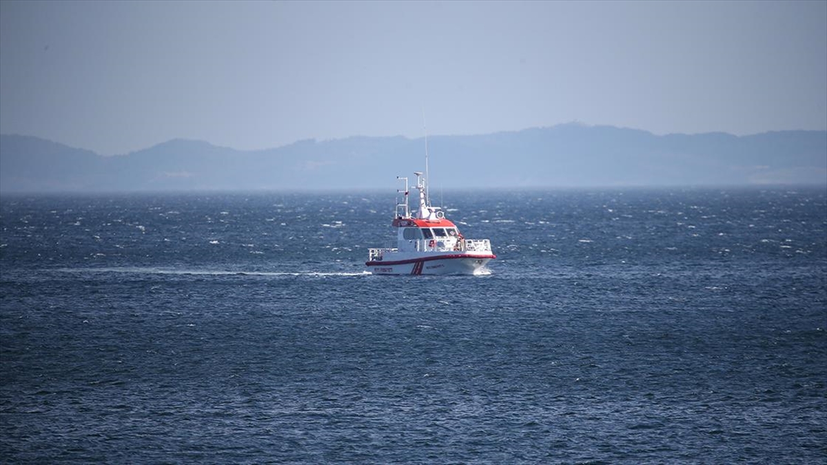 Marmara Denizi'nde, Bursa'nın Karacabey ilçesi açıklarında İmralı Adası'nın güneybatısında su