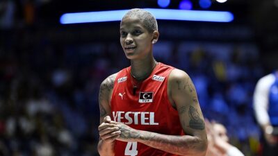 Milli voleybolcu, sezonun kalan bölümünde sarı-lacivertli ekipte forma giyecek.