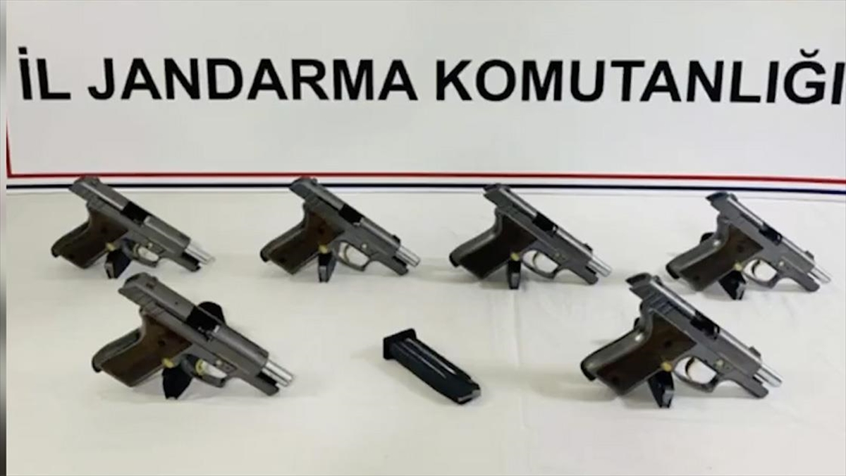  İçişleri Bakanı Ali Yerlikaya, 73 ilde düzenlenen Mercek-12 operasyonunda