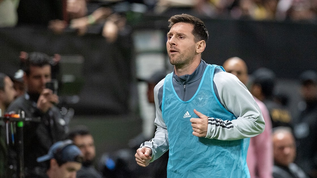 Çin futbol otoriteleri, Lionel Messi'nin, kulübü Inter Miami'nin Çin'in Hong