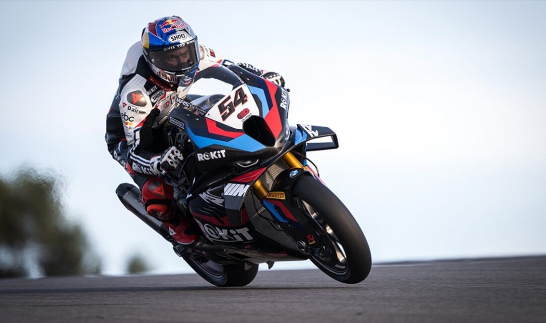 Milli motosikletçi Toprak Razgatlıoğlu, Motul FIM Superbike Dünya Şampiyonası'na tur