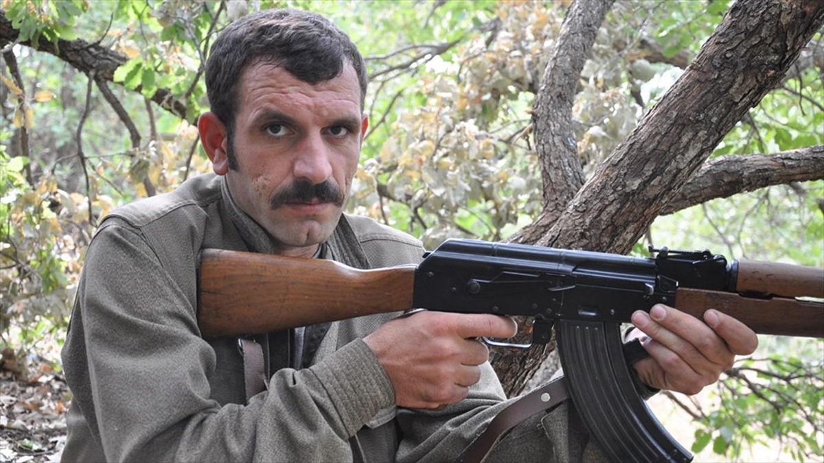 Milli İstihbarat Teşkilatı (MİT), terör örgütü PKK/YPG'nin sözde sorumlularından Murat