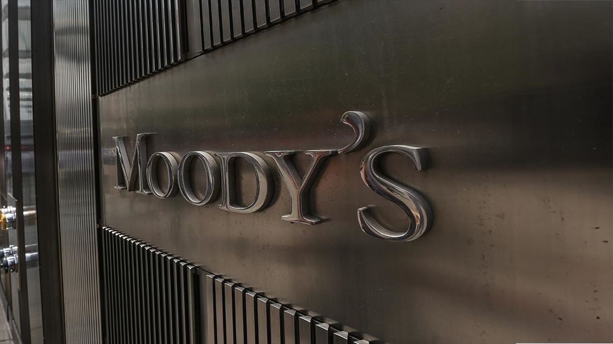 Uluslararası kredi derecelendirme kuruluşu Moody's, İsrail'in kredi notunu "A1"den "A2"ye